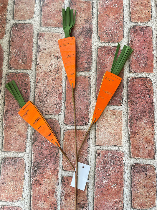 Wood Cartoon Carrot Floral Pick , Carrot Wreath Attachment, Carrot floral pick, Wood Carrots