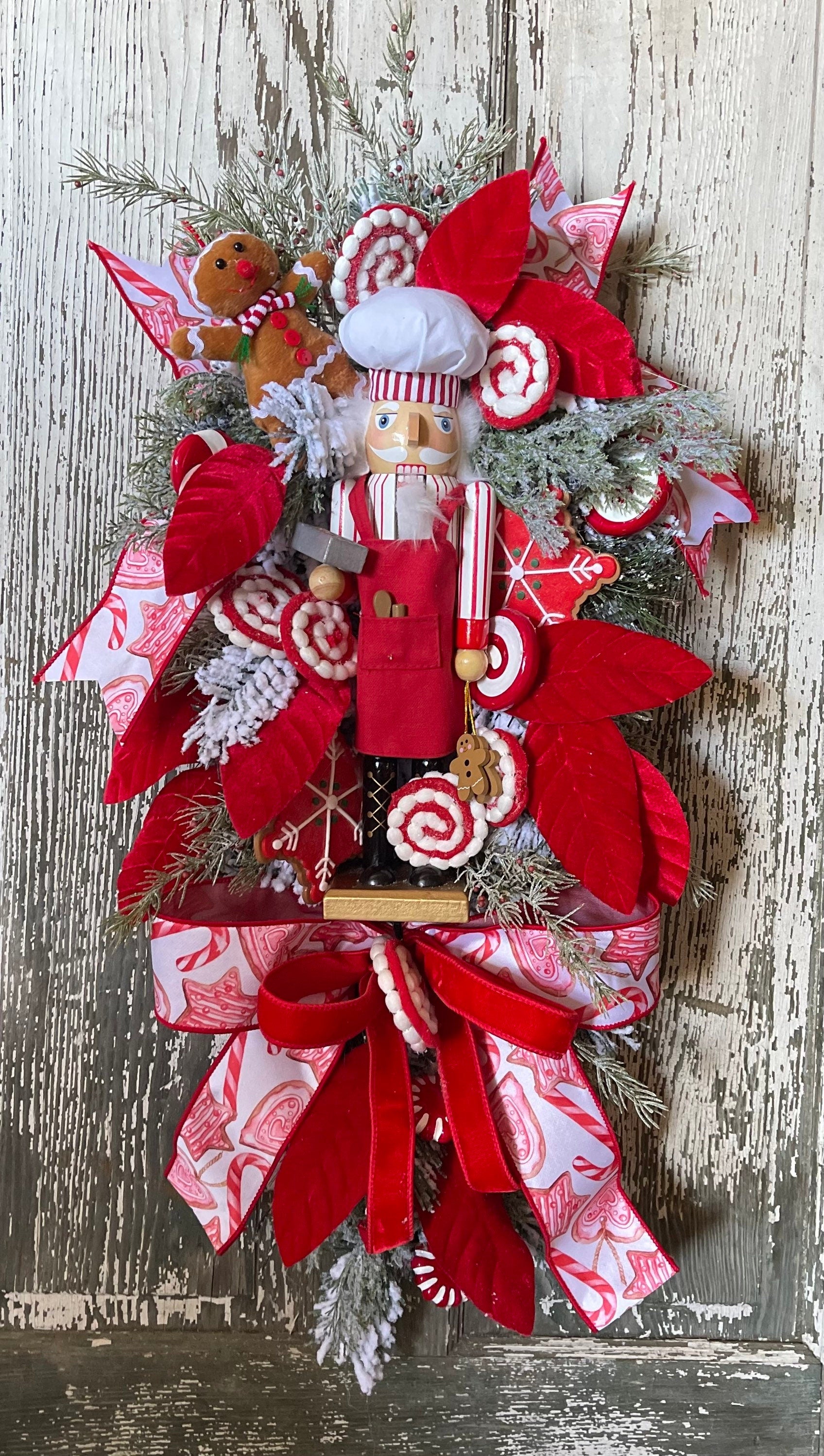 Red Nutcracker Wreath, Gingerbread Christmas Wreath, Christmas Decor, Lollipop Decor, Happy Holidays Wreath, Kitchen Baking Wreath