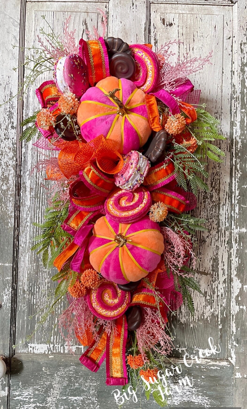 Pink and Orange Pumpkin Wreath, Fall Wreath, Halloween Wreath, Harvest, Fall Decor, Fall Door Swag, Hot Pink Halloween Wreath